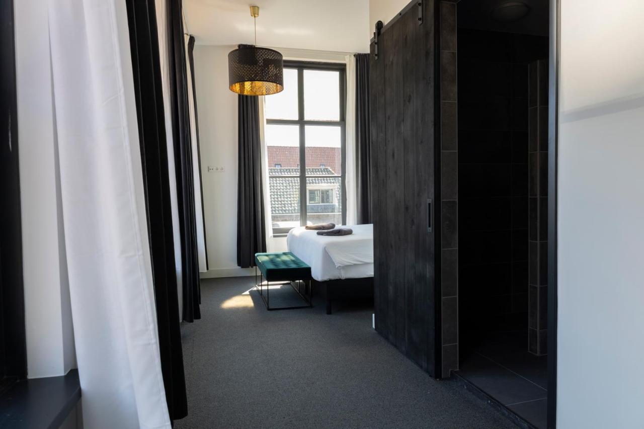 Hotel En Stadscafe De Dam L Hotel Monnickendam Exteriör bild